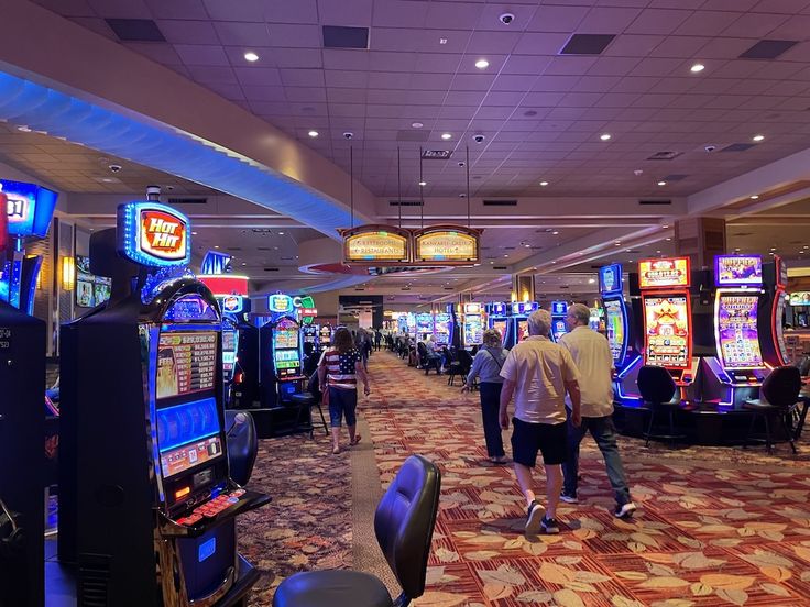 Classic Slots APK کیسینو گیمز کا ایک زمرہ منتخب کریں

